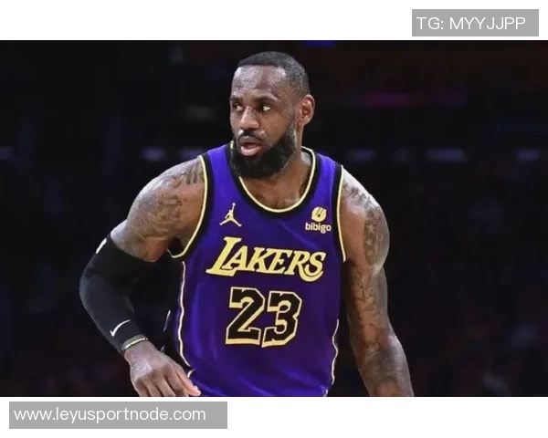 詹姆斯替补引发争议狼王直言3当家表现更佳不应让最佳球员坐板凳 詹姆斯替补引发争议狼王直言3当家表现更佳不应让最佳球员坐板凳